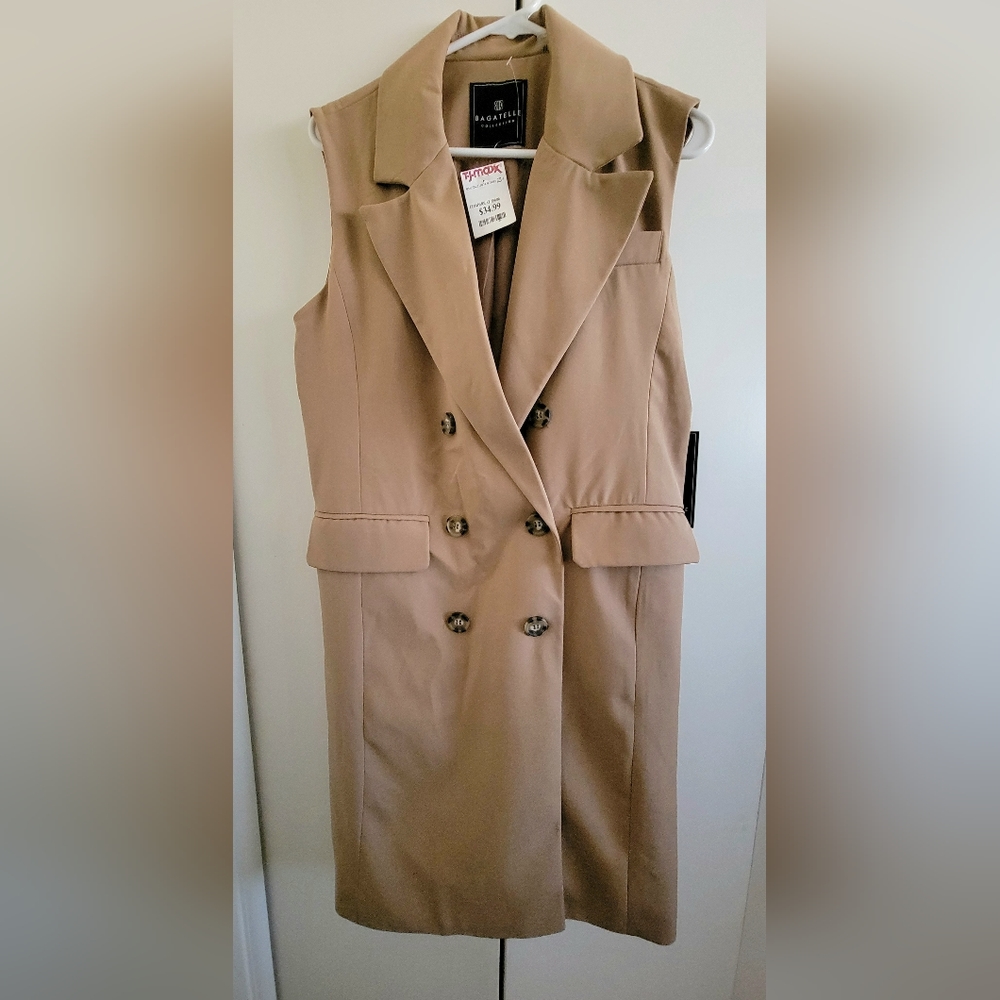 Bagatelle Collection Beige Vest